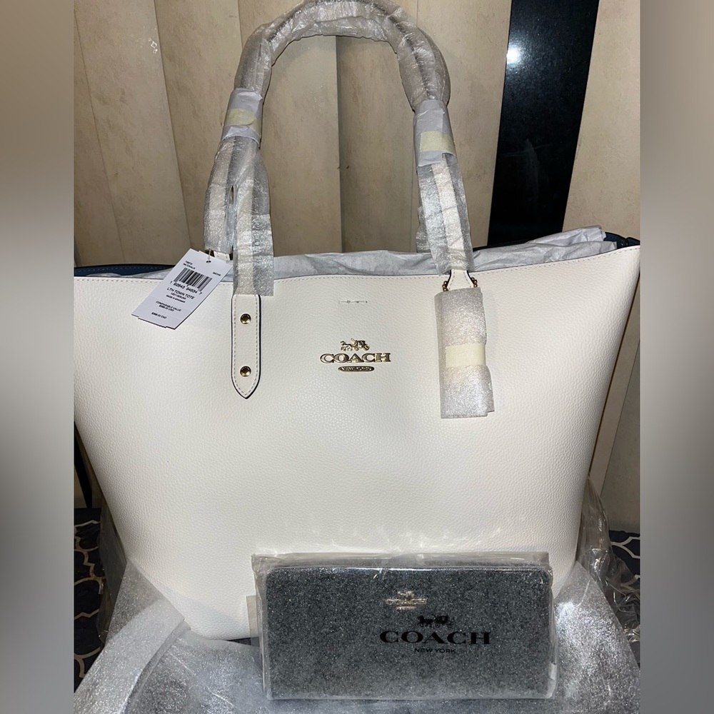 Coach Tote Purse